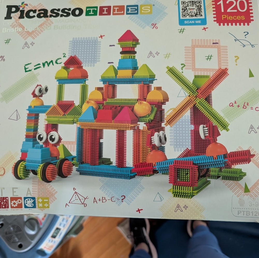 Picasso Bristle Tiles